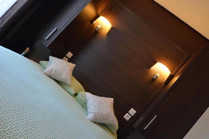 Room 19 of 48