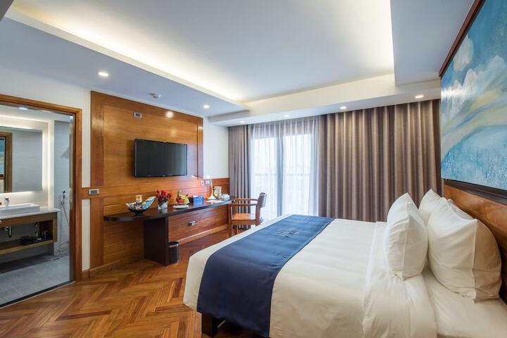 Room 13 of 91