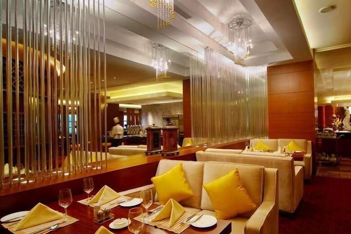 Dining Photos