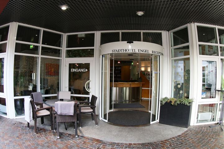 Hotel 81 of 94