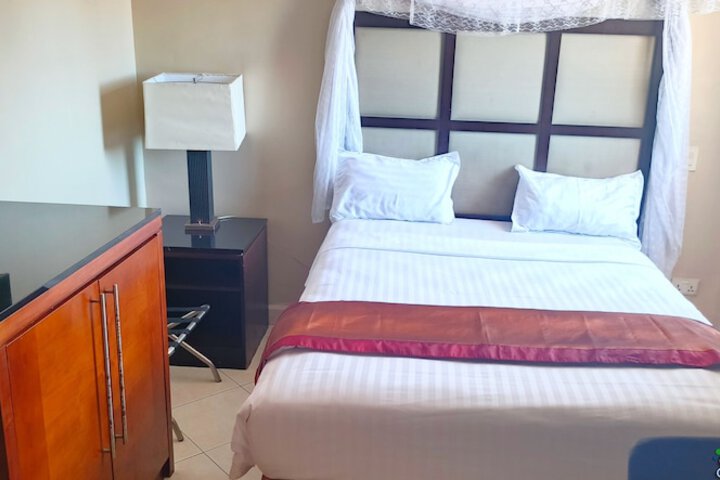 Room 26 of 63