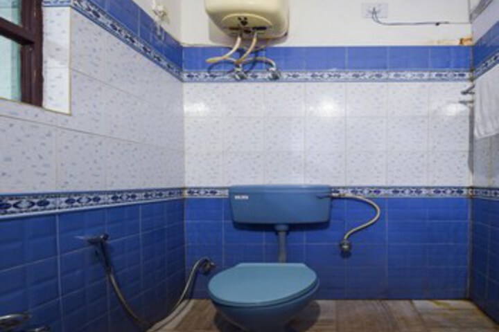 Room 6 of 71