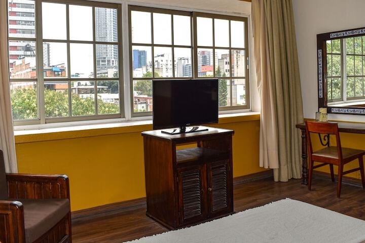 Room 4 of 57