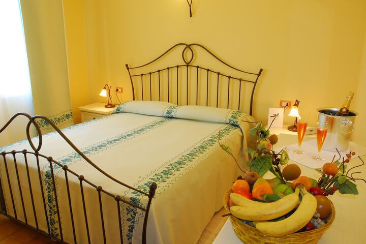 Room 26 of 160