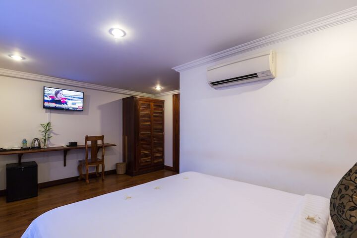 Room 13 of 67