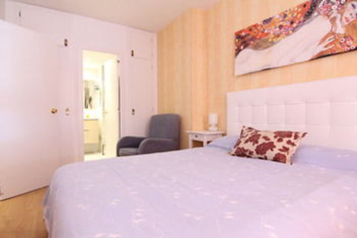 Room 56 of 205