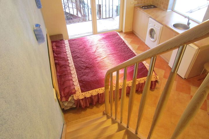 Room 8 of 97