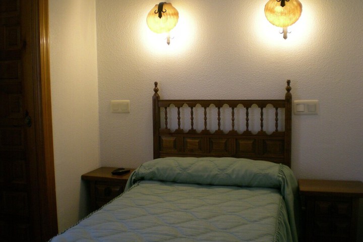 Room 5 of 30