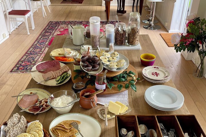 Breakfast/Coffee Service 26 of 37