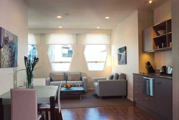 Room 18 of 32