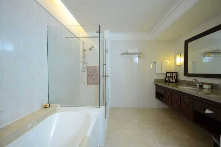 Clean Restrooms