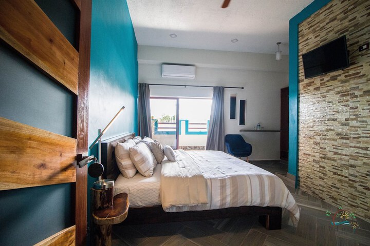 Room 9 of 36