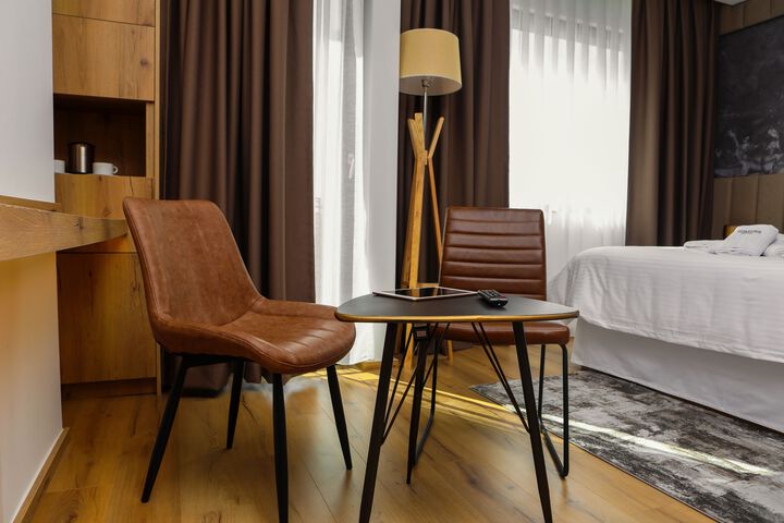 Room 14 of 17