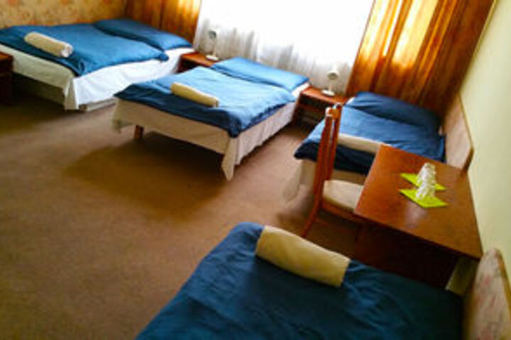 Room 7 of 10