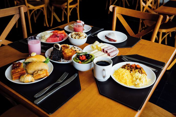 Breakfast buffet