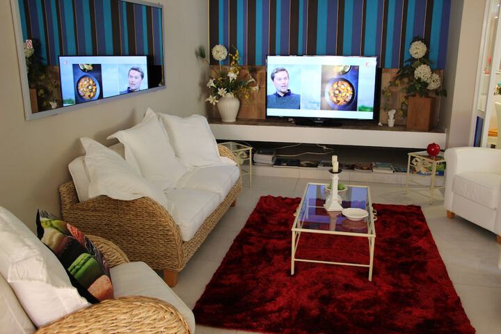 Guest Lobby
