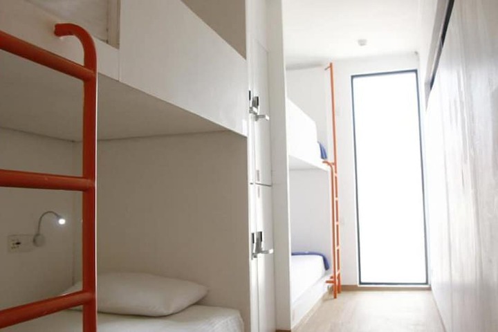 Room 4 of 13