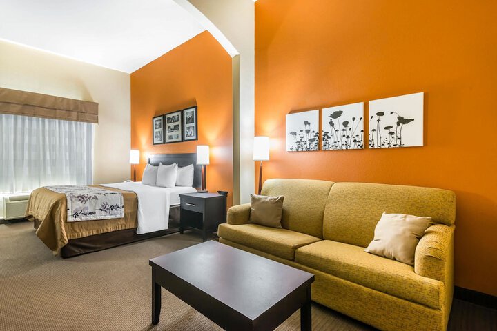 Room 28 of 52