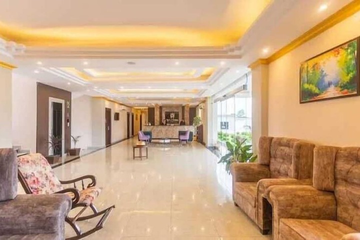 Hotel Interior 4 of 32