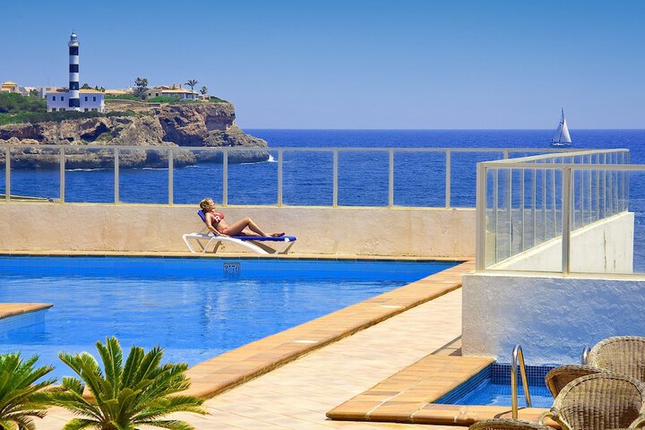 Pool Hotel