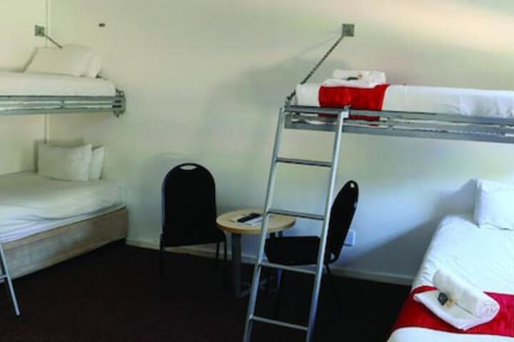 Room 6 of 19