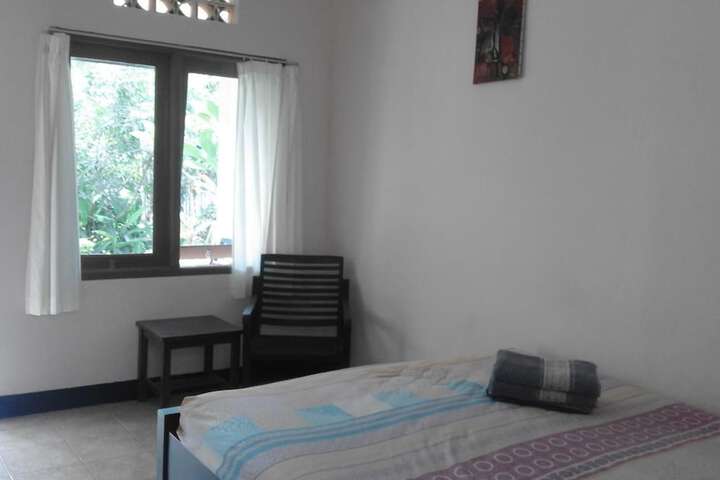 Room 12 of 52