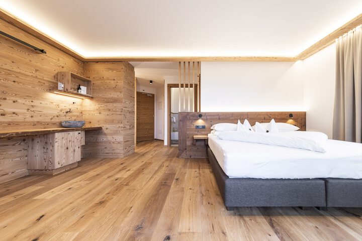 Room 13 of 85