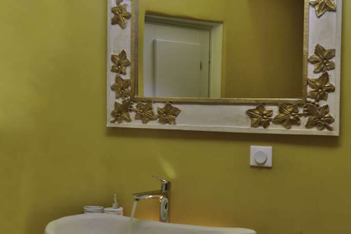 Room 78 of 92