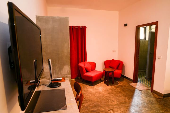 Room 41 of 83