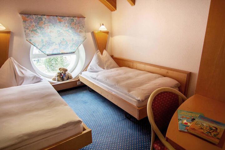 Room 15 of 85