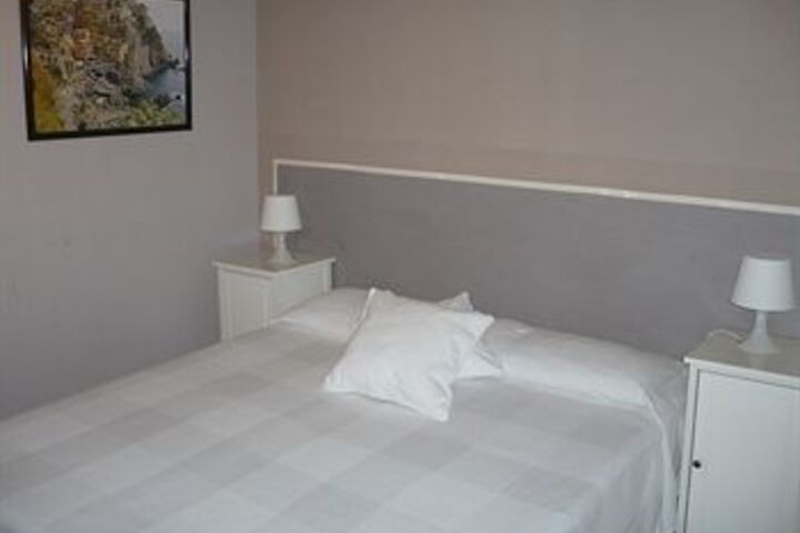 Room 42 of 73