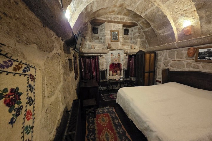 Room 183 of 578