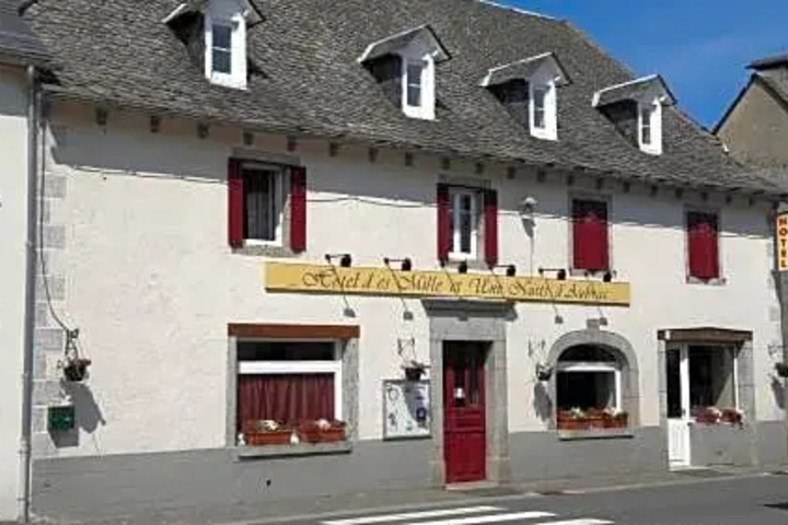 Hotel Mille et une Nuits dAubrac