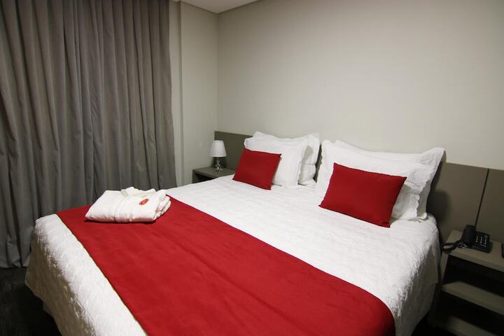 Room 12 of 48