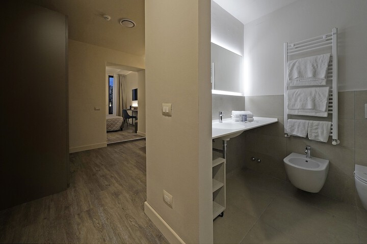 Room 36 of 59