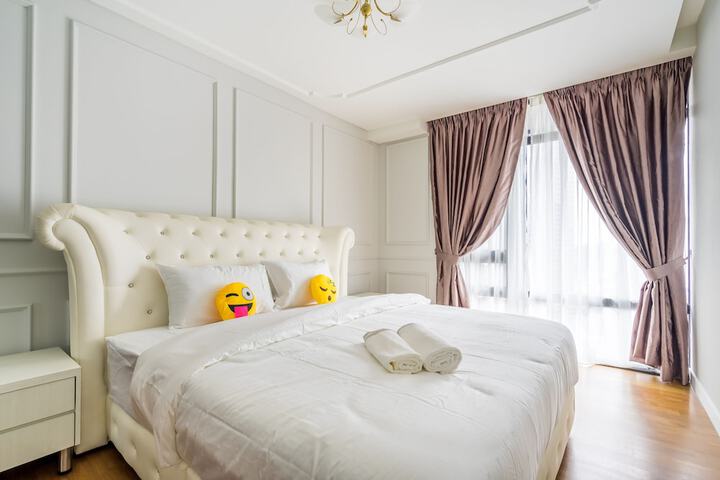 Room 55 of 216