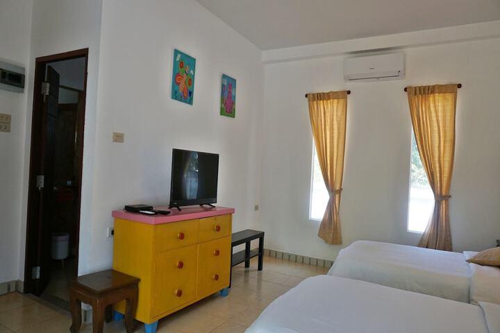 Room 32 of 127