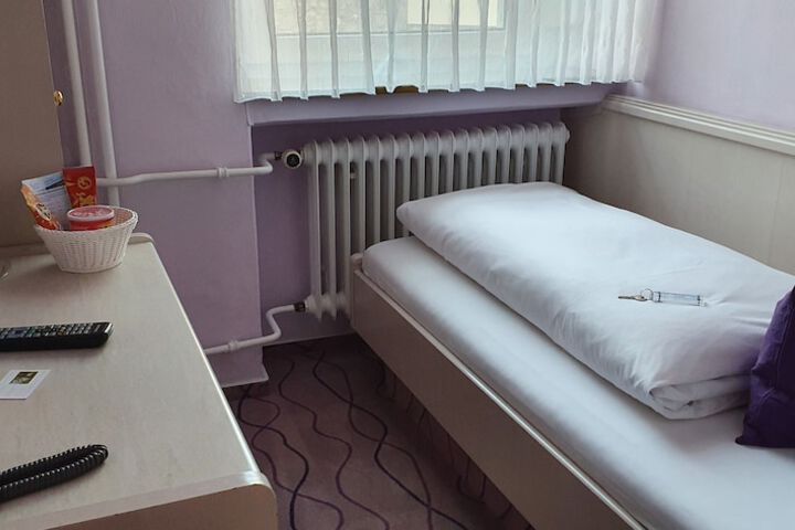 Room 14 of 45