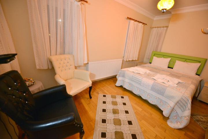 Room 2 of 64