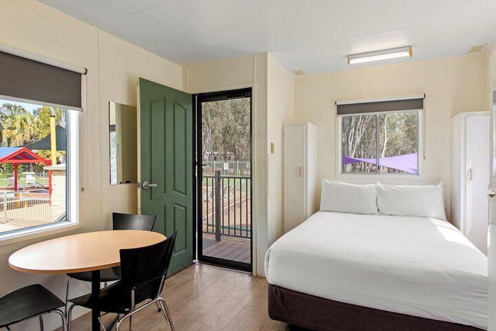 Room 16 of 150