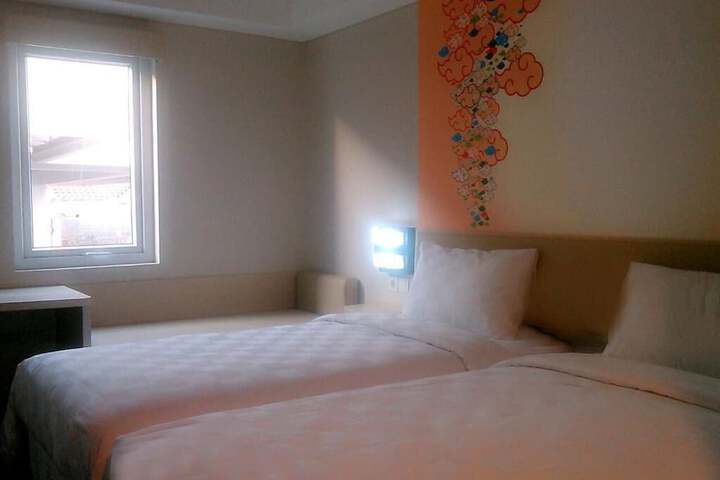 Room 14 of 38