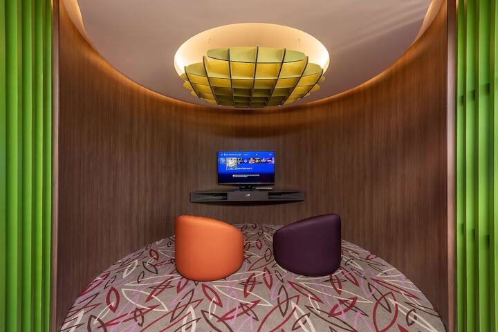 Hotel Interior 216 of 301