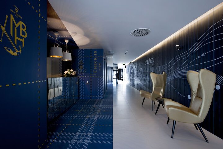 Guest Lobby