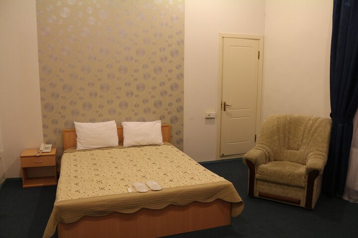 Room 12 of 31