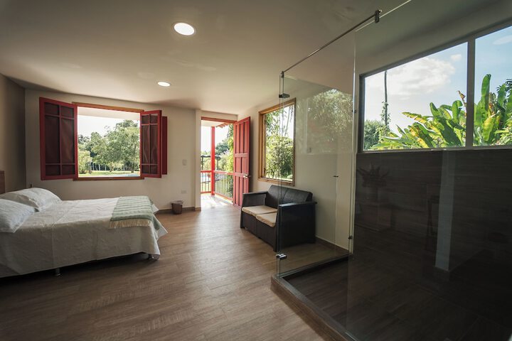 Room 8 of 34