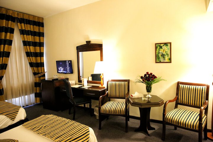 Room 11 of 24