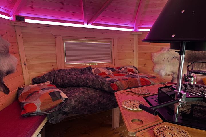 Room 12 of 27