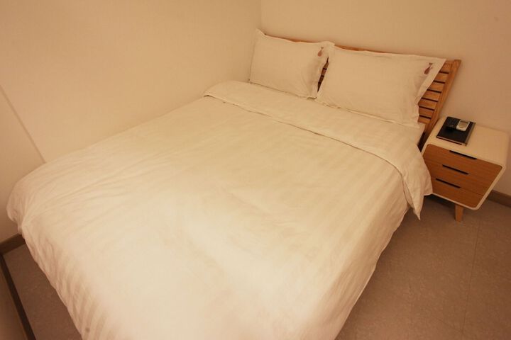 Room 185 of 198