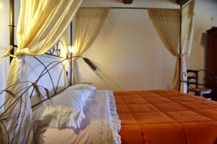 Room 6 of 29