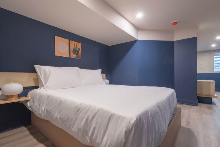 Room 8 of 29